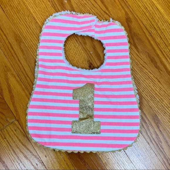 Baby’s First‎ Birthday Bib Pink White - Picture 1 of 7